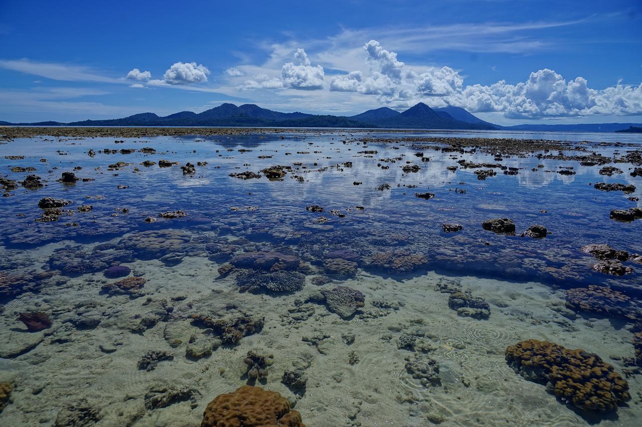 Liamo Reef Resort Kimbe Buitenkant foto